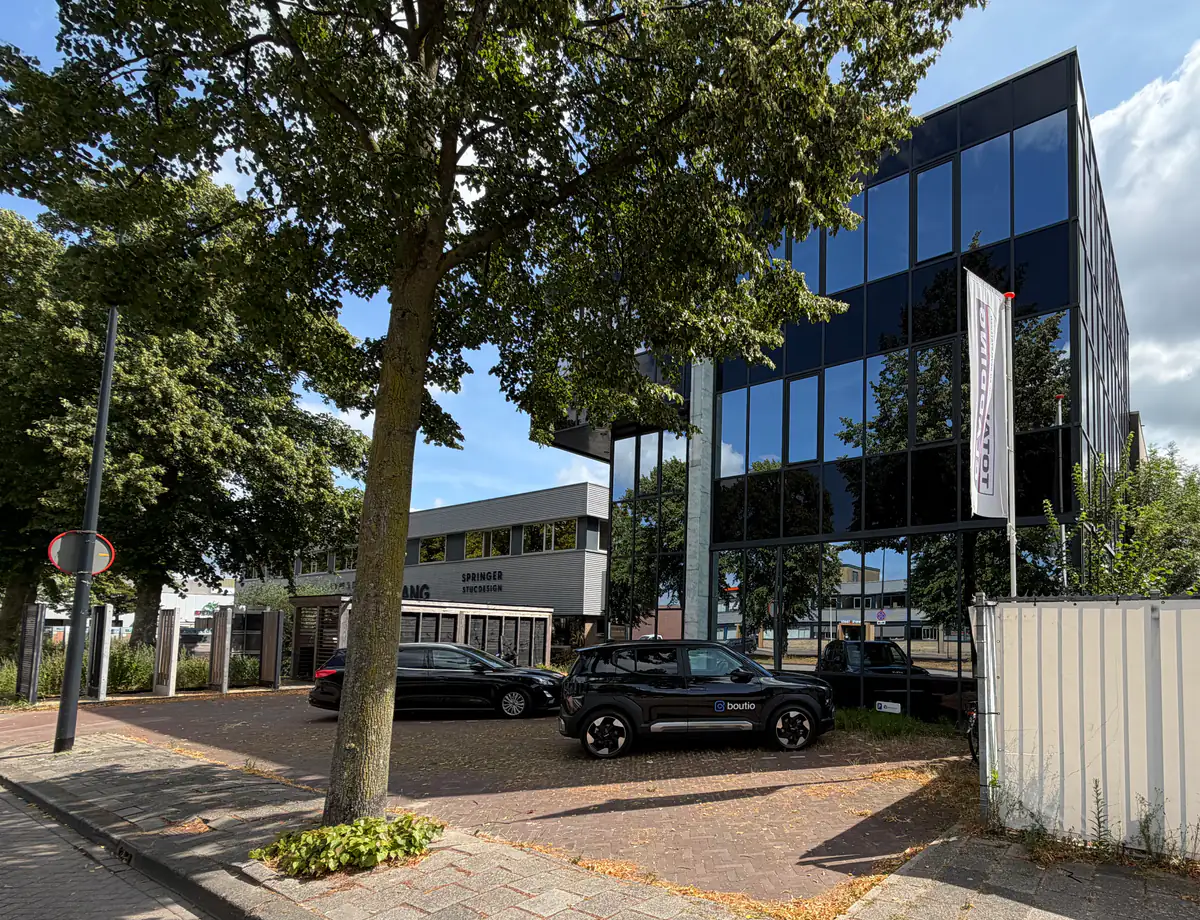 Het kantoorpand van Boutio aan de Admiraal Helfrichweg in Leiden